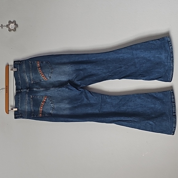 Hippie Shake Little Girl floral Embroidered denim flare jeans - Picture 2 of 10